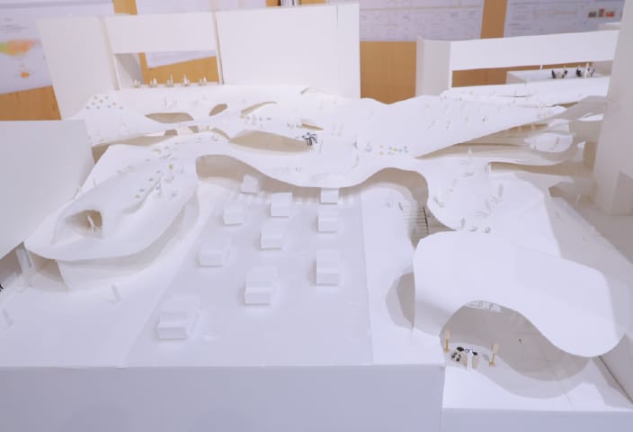 "Suwarooka - Redefining the Act of Sitting -"