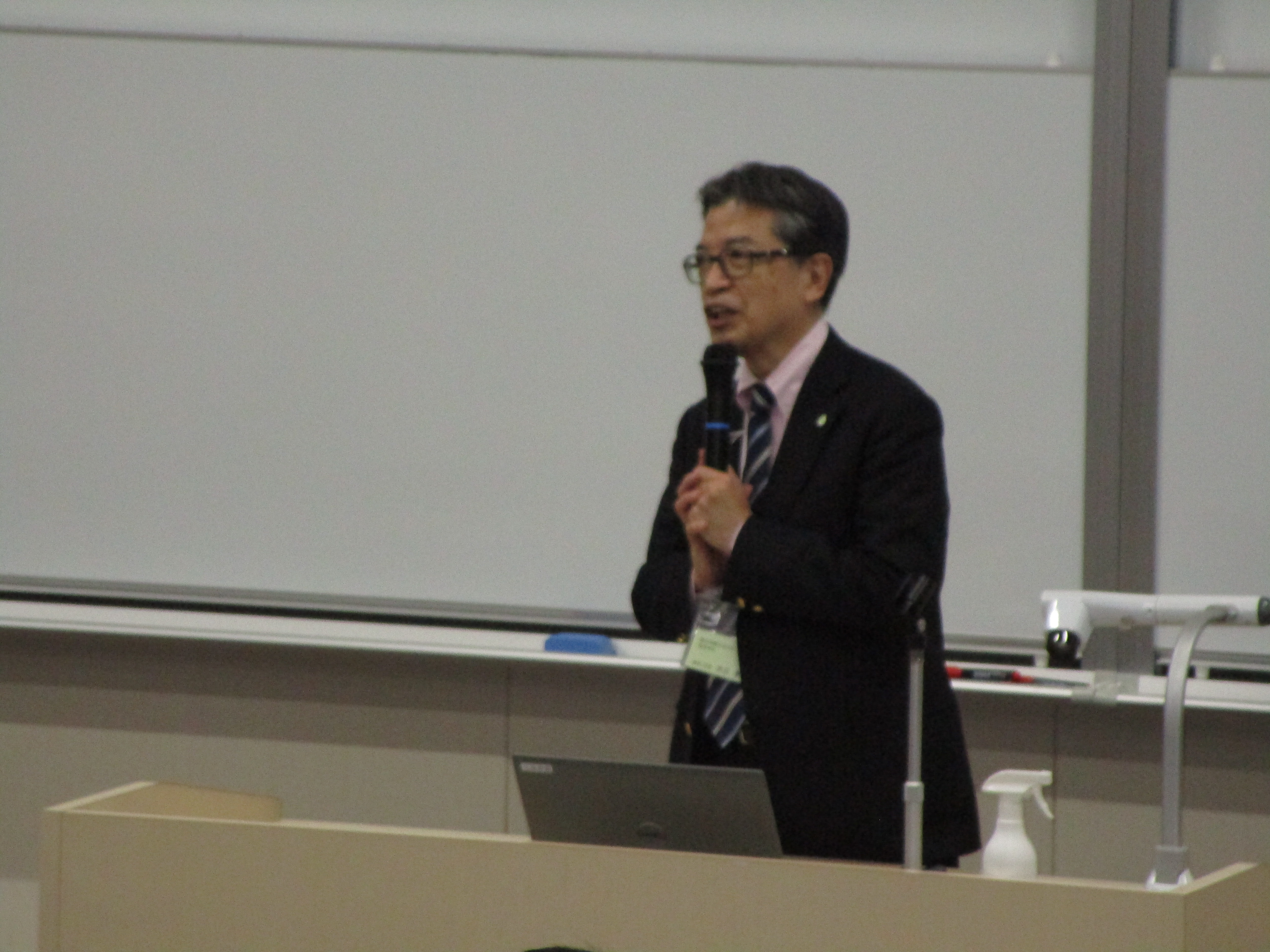 園田学園女子大学(開催校)学長 によるご挨拶