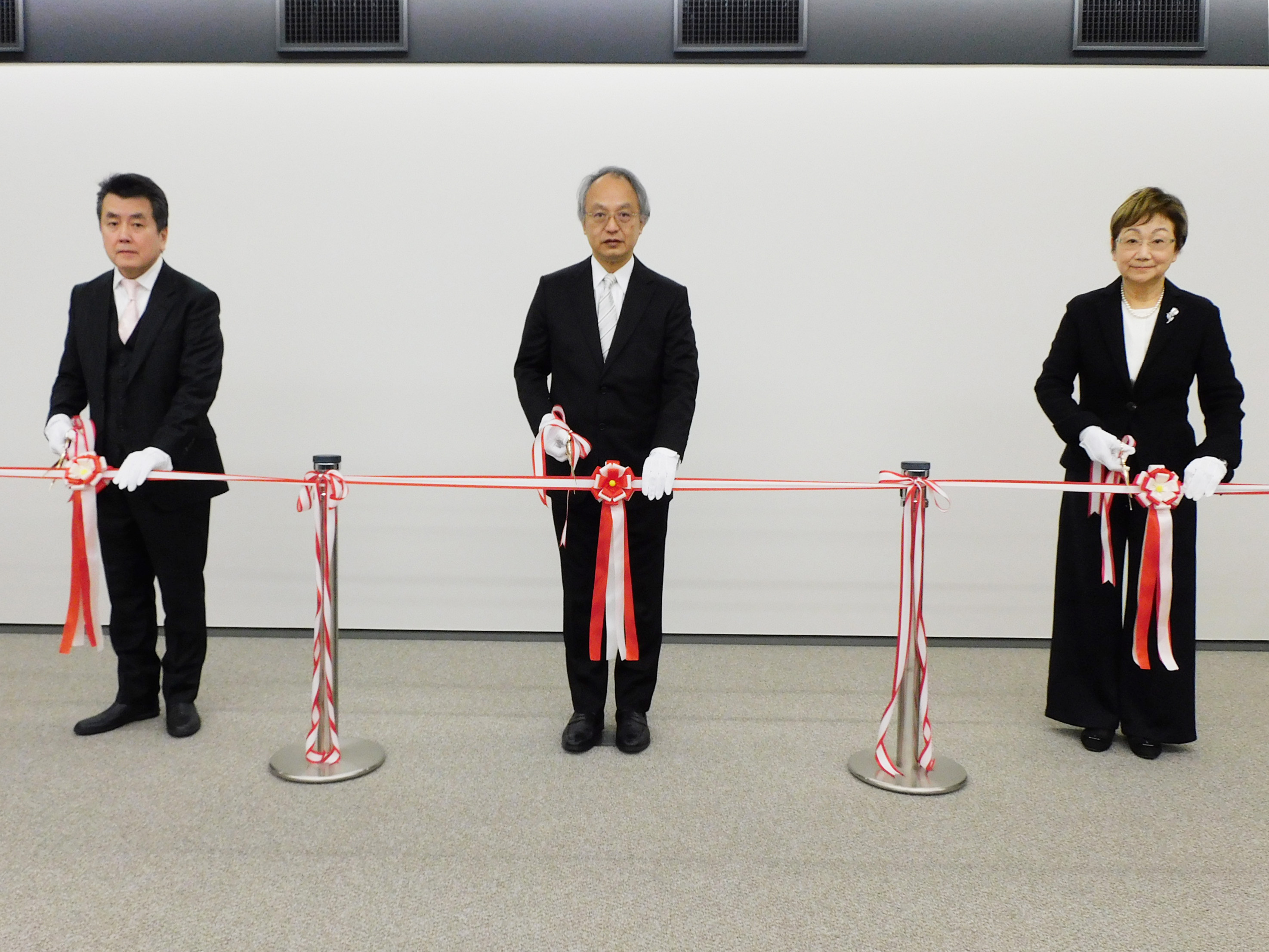 Ribbon cutting ceremony