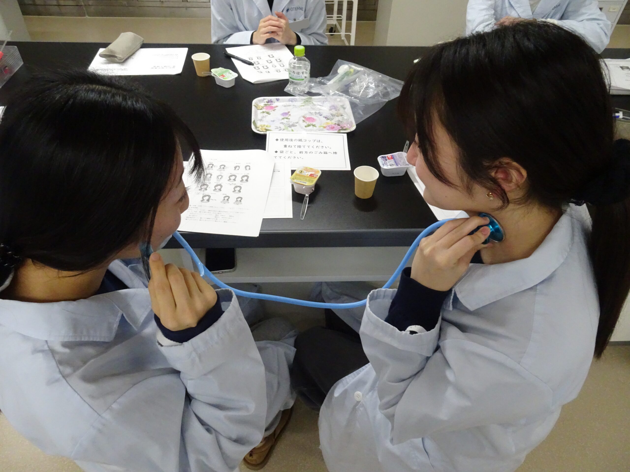 Participants will experience and learn about swallowing training, which supports the ability of elderly and sick people to eat so that they can enjoy meals safely.