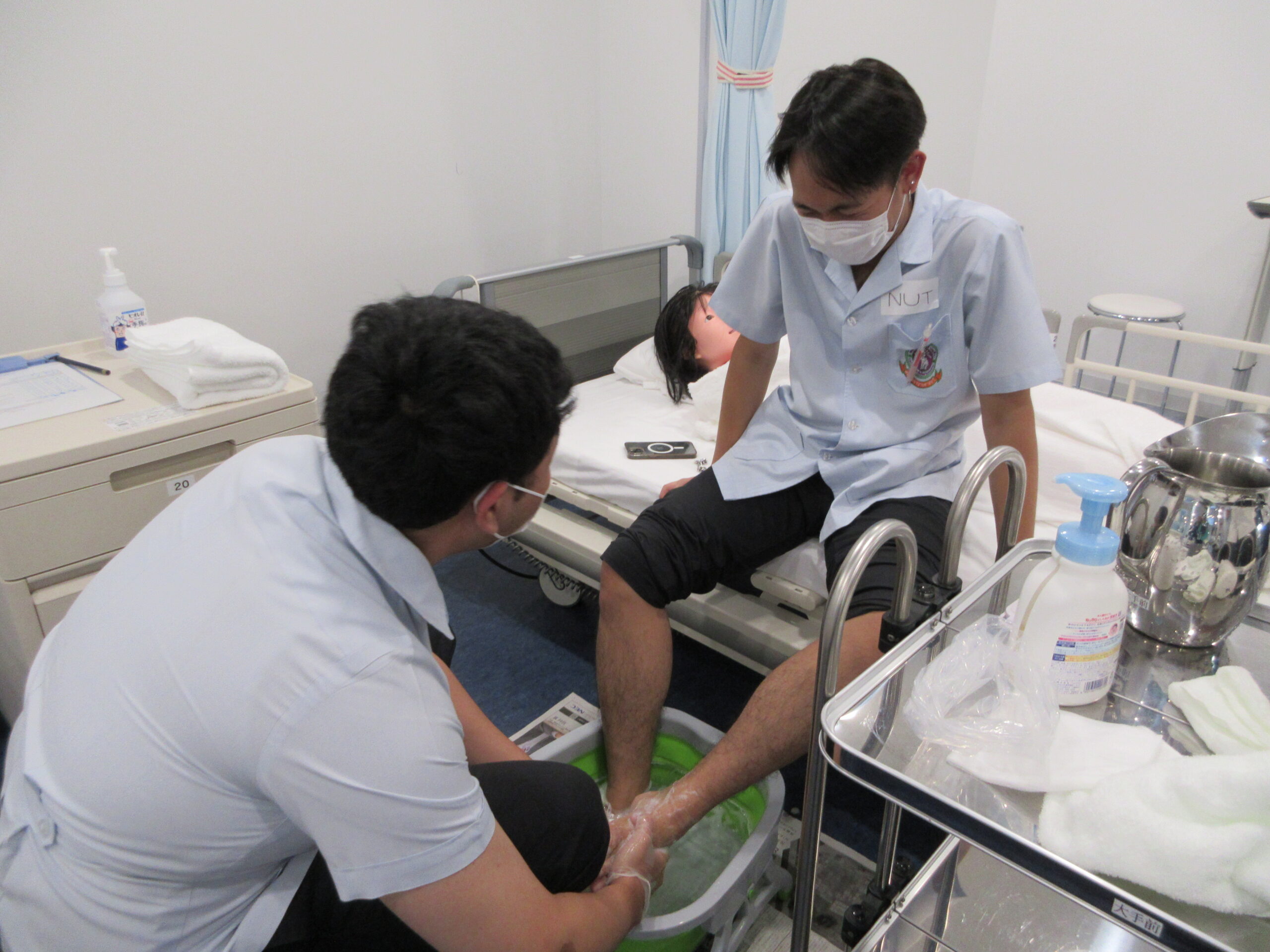 Basic nursing practice (foot bath)